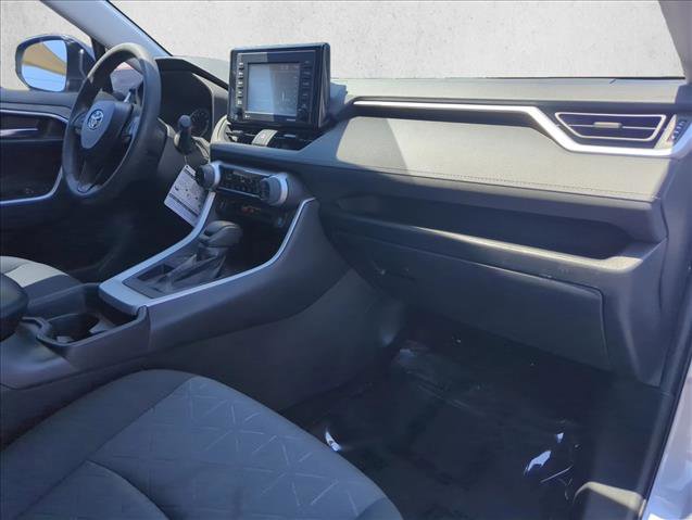 Used 2020 Toyota RAV4 XLE FWD image 27