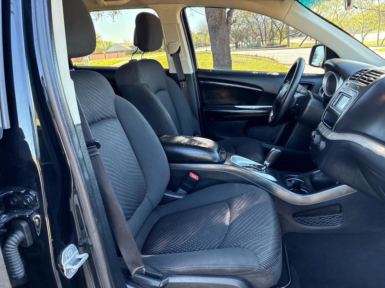 Used 2018 Dodge Journey SE w/ Blacktop Package image 32