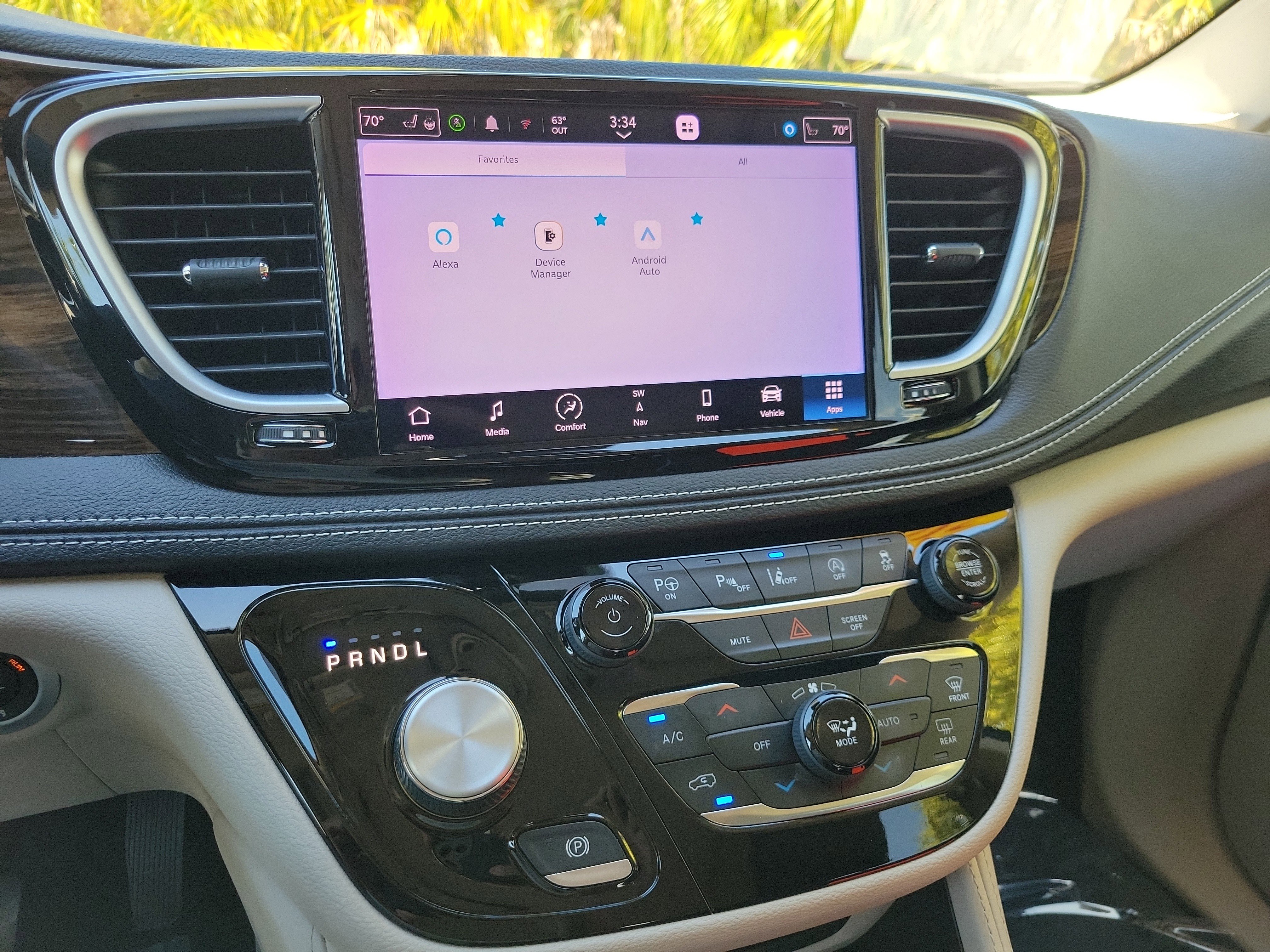 Used 2022 Chrysler Pacifica Limited image 19