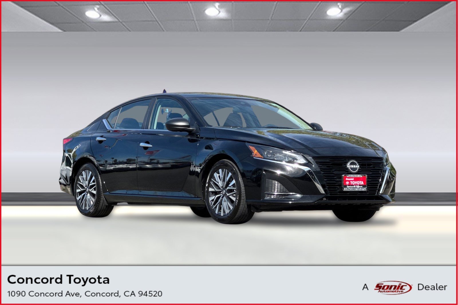 Used 2025 Nissan Altima 2.5 SV image 1