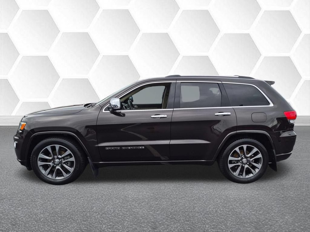 Used 2017 Jeep Grand Cherokee Overland AWD/4WD image 6