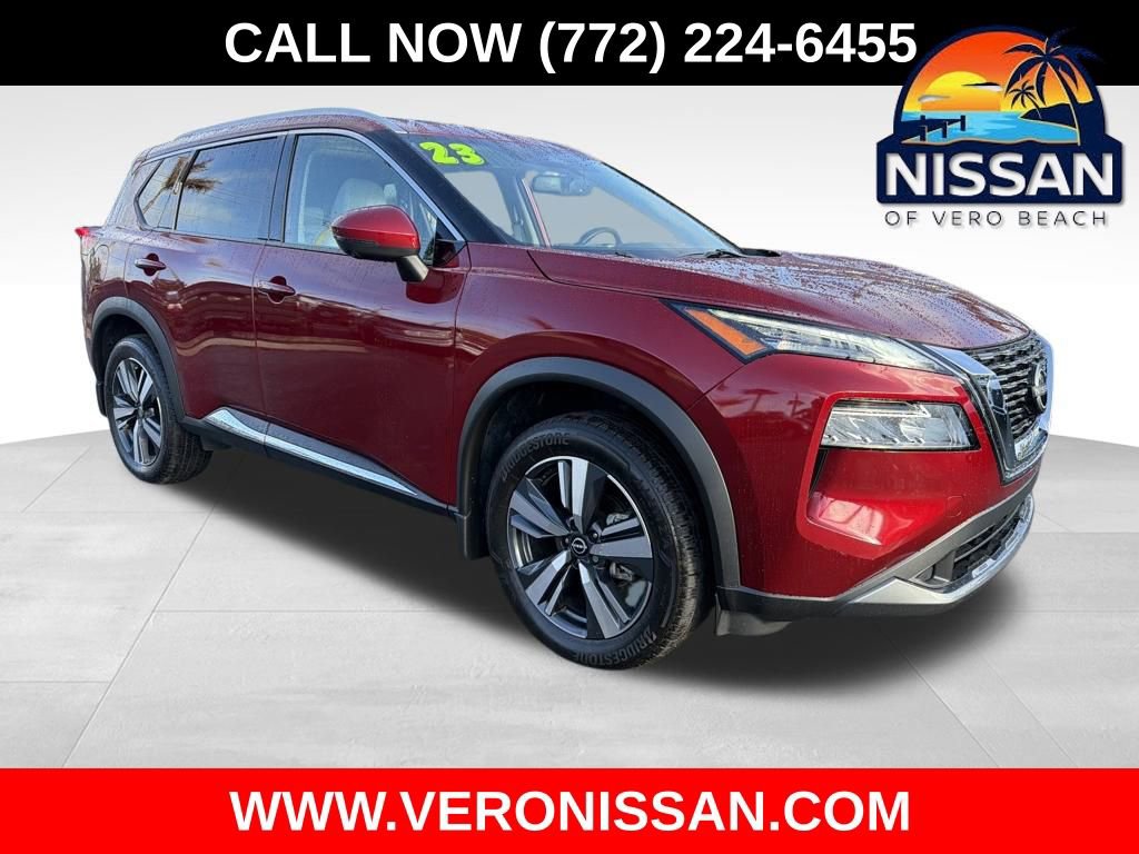 Used 2023 Nissan Rogue SL image 1