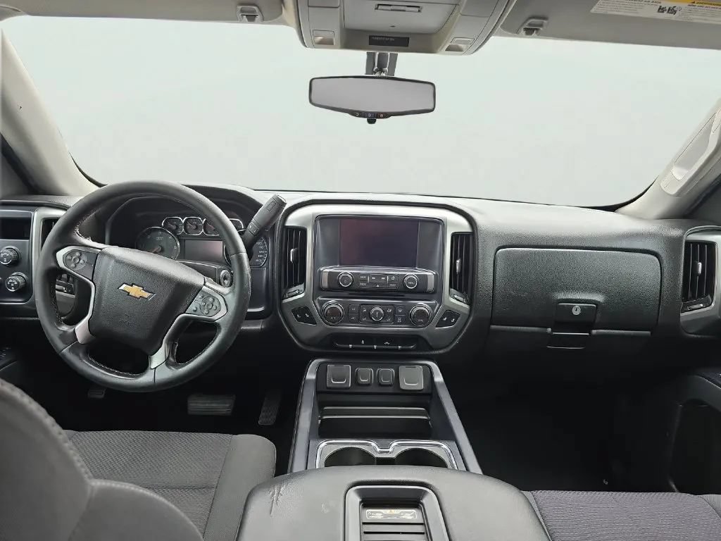 Used 2018 Chevrolet Silverado 1500 LT w/ All Star Edition AWD/4WD image 9