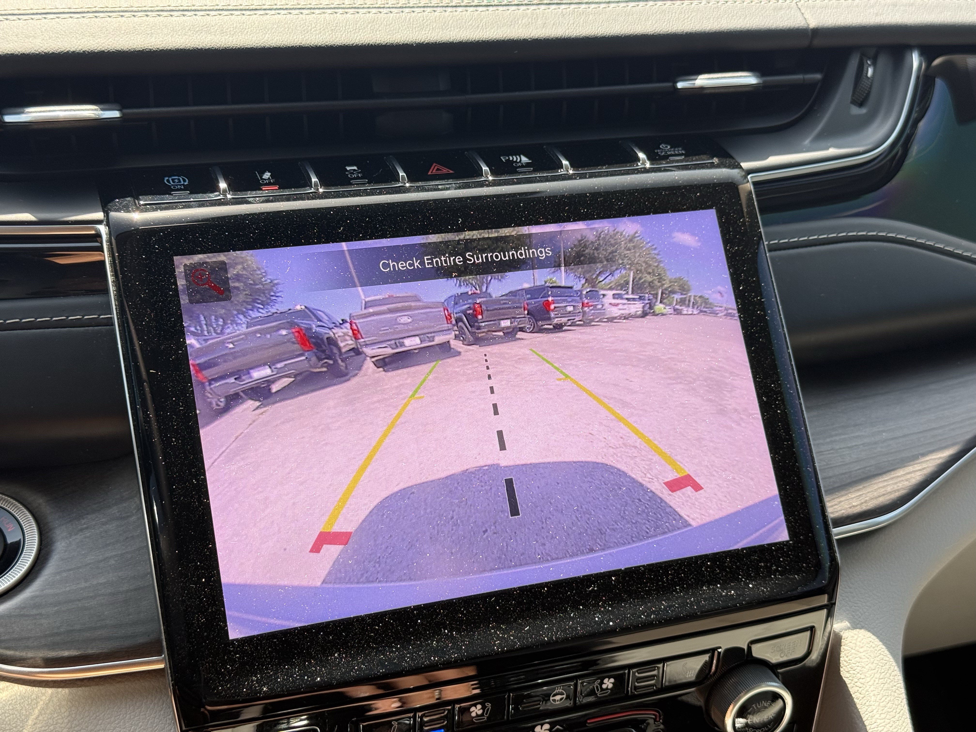 Used 2022 Jeep Grand Cherokee Overland AWD/4WD image 22