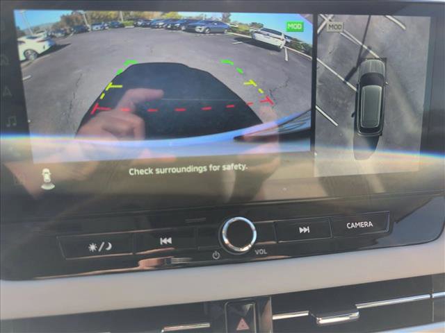 Used 2025 Mitsubishi Outlander SEL image 14