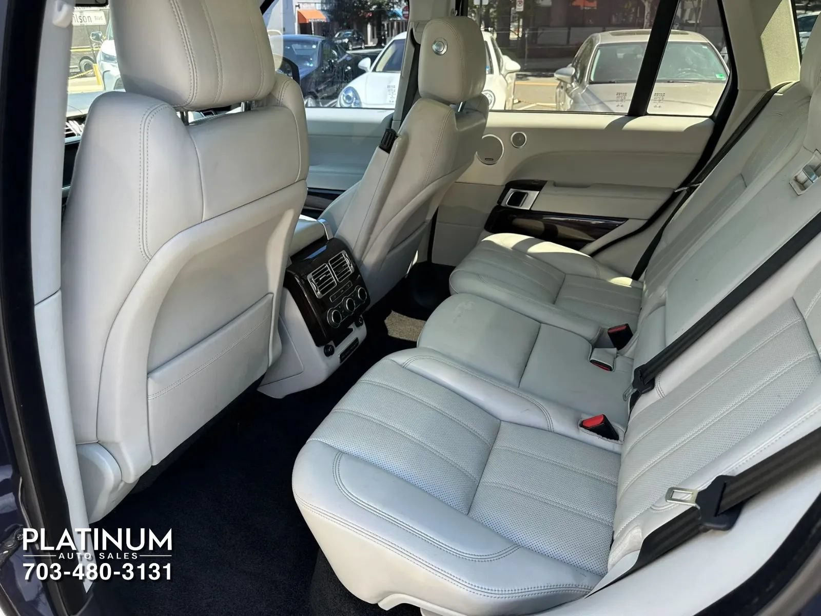 Used 2015 Land Rover Range Rover HSE AWD/4WD image 16