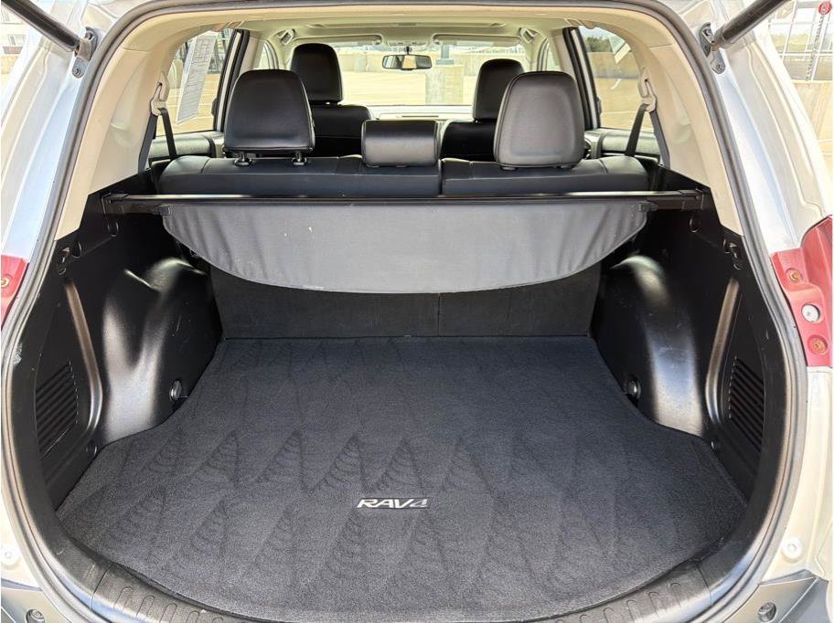 Used 2015 Toyota RAV4 Limited AWD/4WD image 12