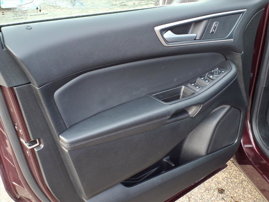 Used 2024 Ford Edge SEL w/ Convenience Package image 5