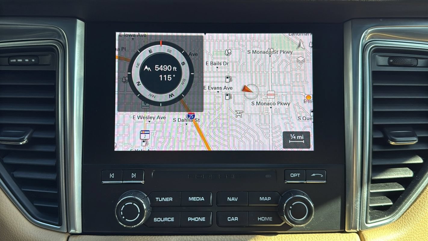 Used 2018 Porsche Macan GTS AWD/4WD image 23