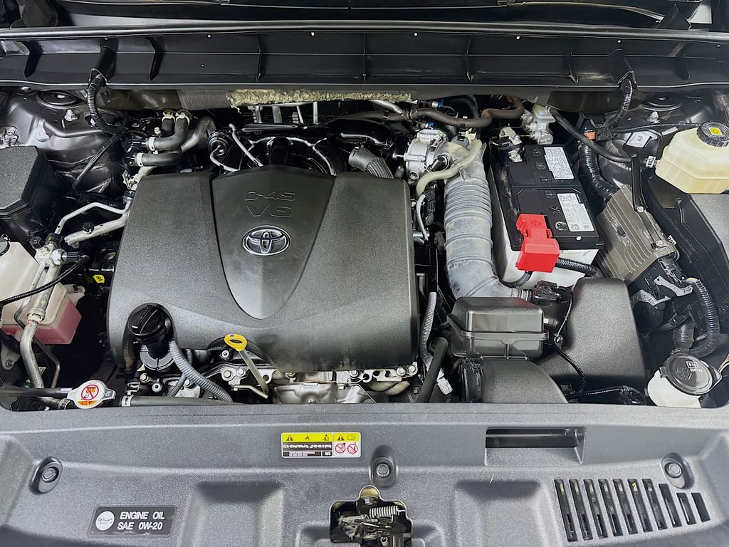 Used 2022 Toyota Highlander XSE AWD/4WD image 30