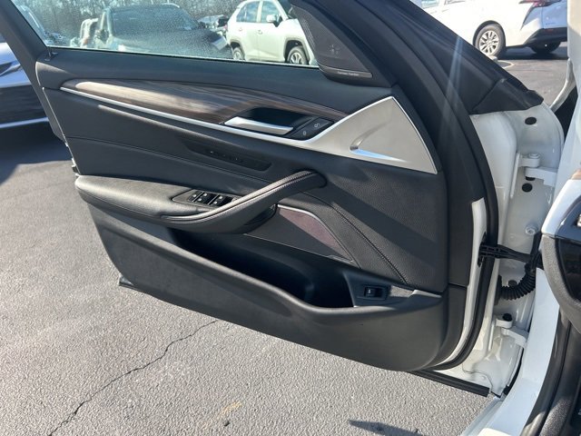 Used 2023 BMW 540i xDrive w/ Premium Package image 24