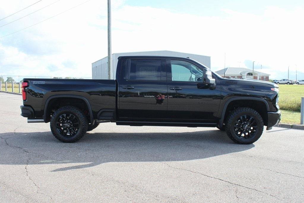 New 2026 Chevrolet Silverado 2500 LTZ w/ LTZ Plus Package image 17