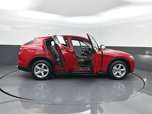 Used 2020 Alfa Romeo Stelvio image 42
