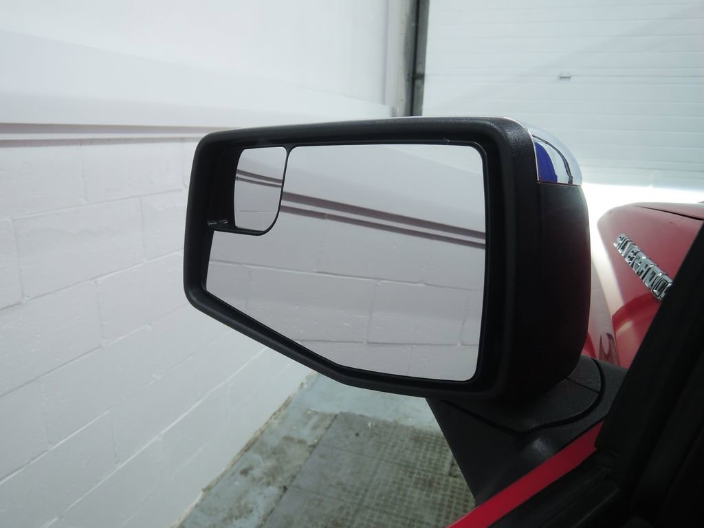 Used 2025 Chevrolet Silverado 1500 LT image 26