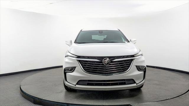 Used 2024 Buick Enclave Premium image 12