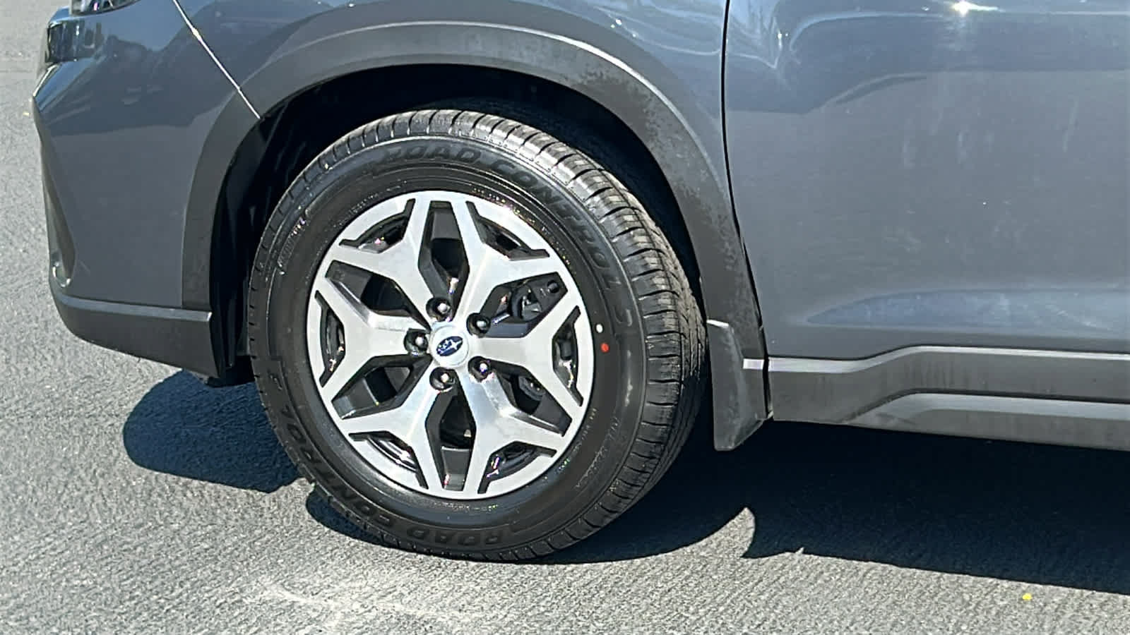 Used 2021 Subaru Forester Premium AWD/4WD image 9