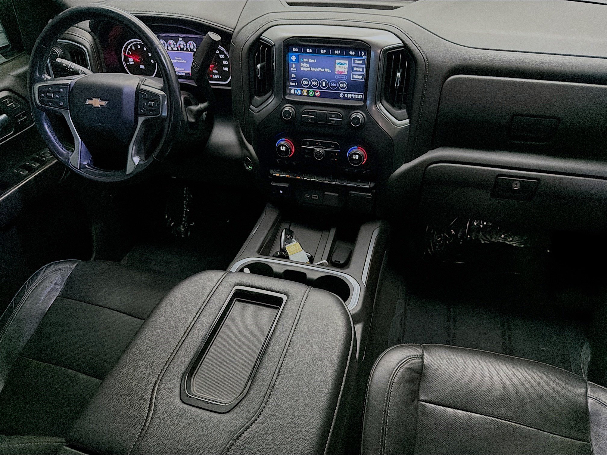 Used 2020 Chevrolet Silverado 1500 LTZ w/ LTZ Plus Package RWD image 12