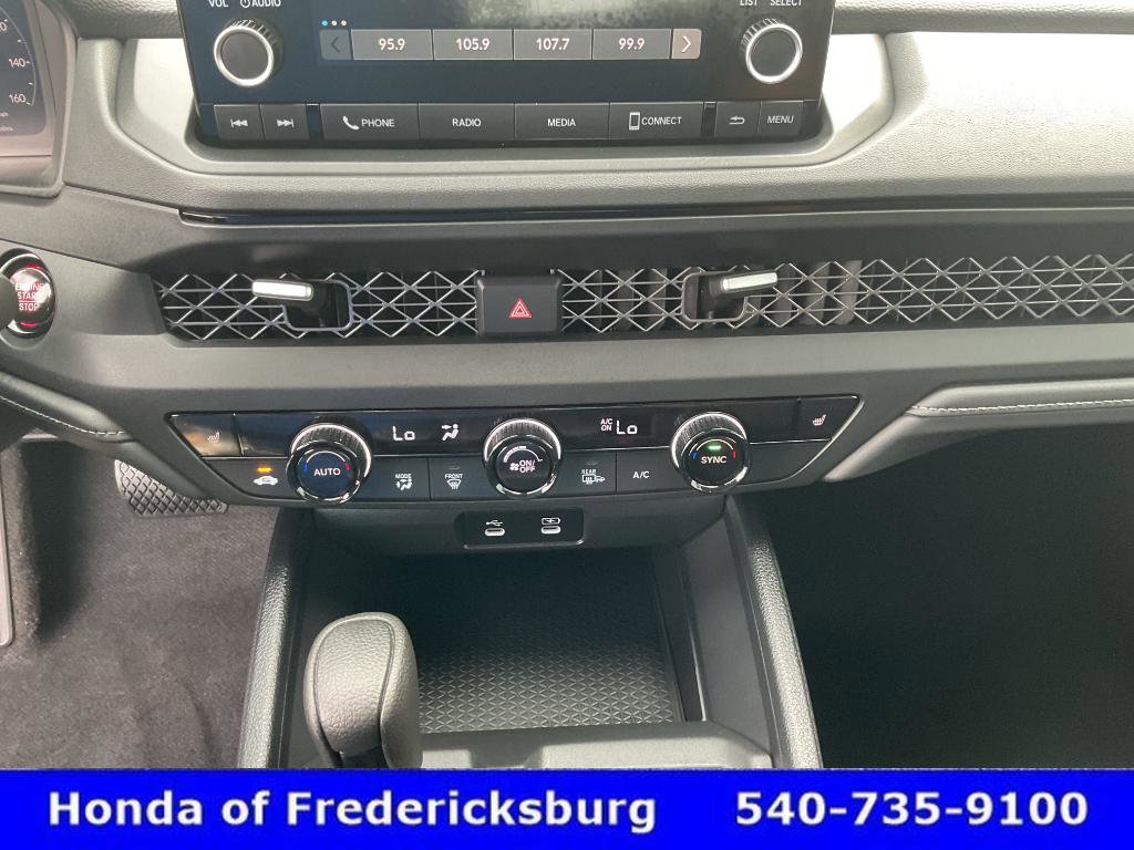 Used 2025 Honda Accord SE image 32