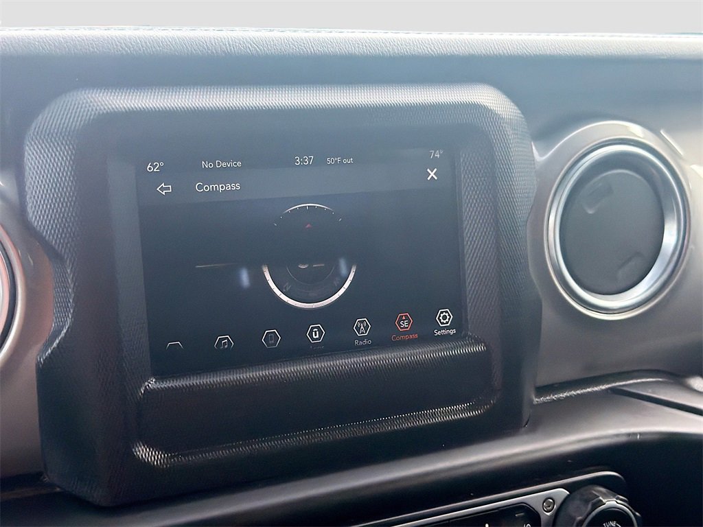 Used 2020 Jeep Wrangler Unlimited Sahara image 14