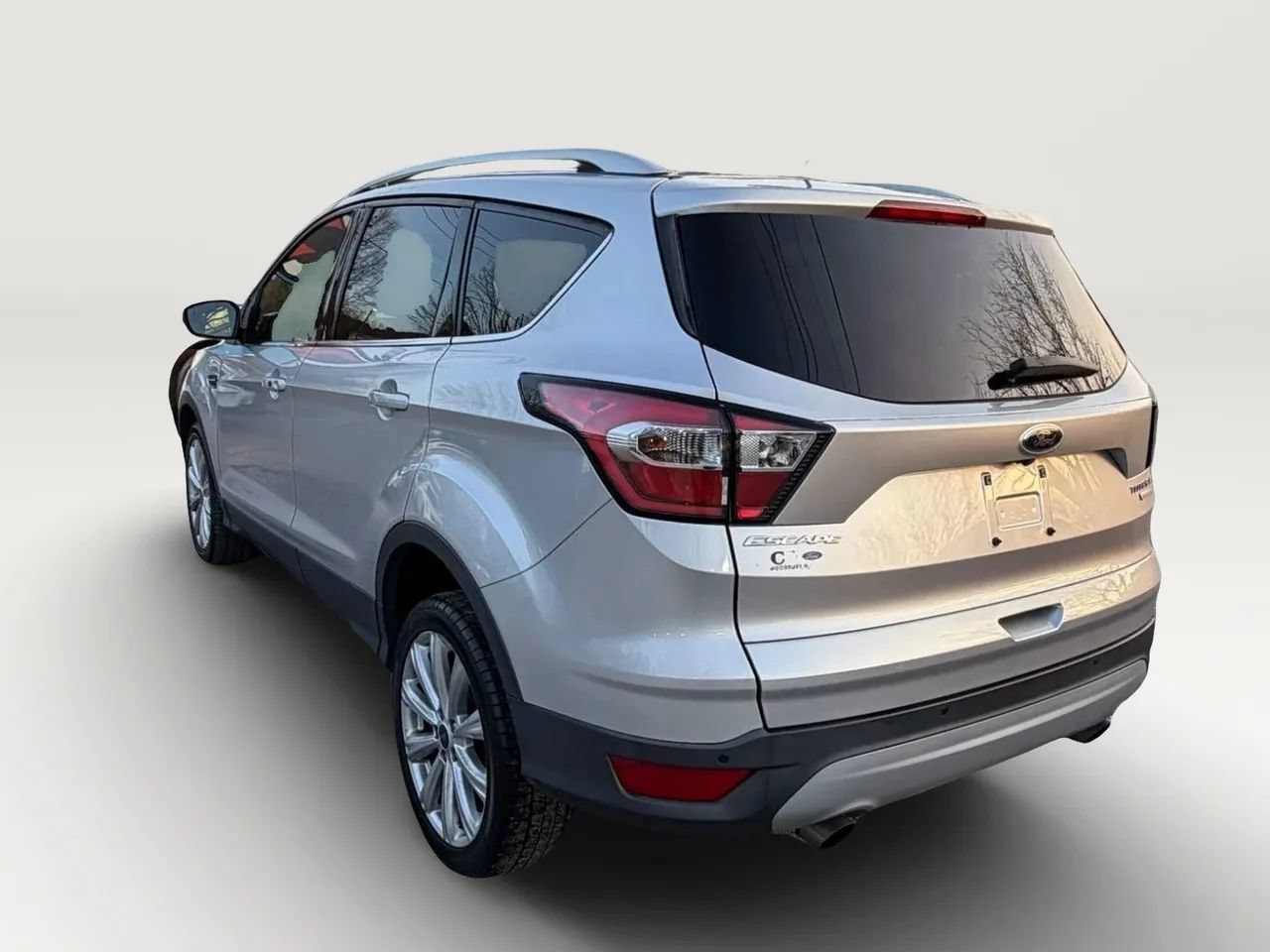 Used 2017 Ford Escape Titanium FWD image 5