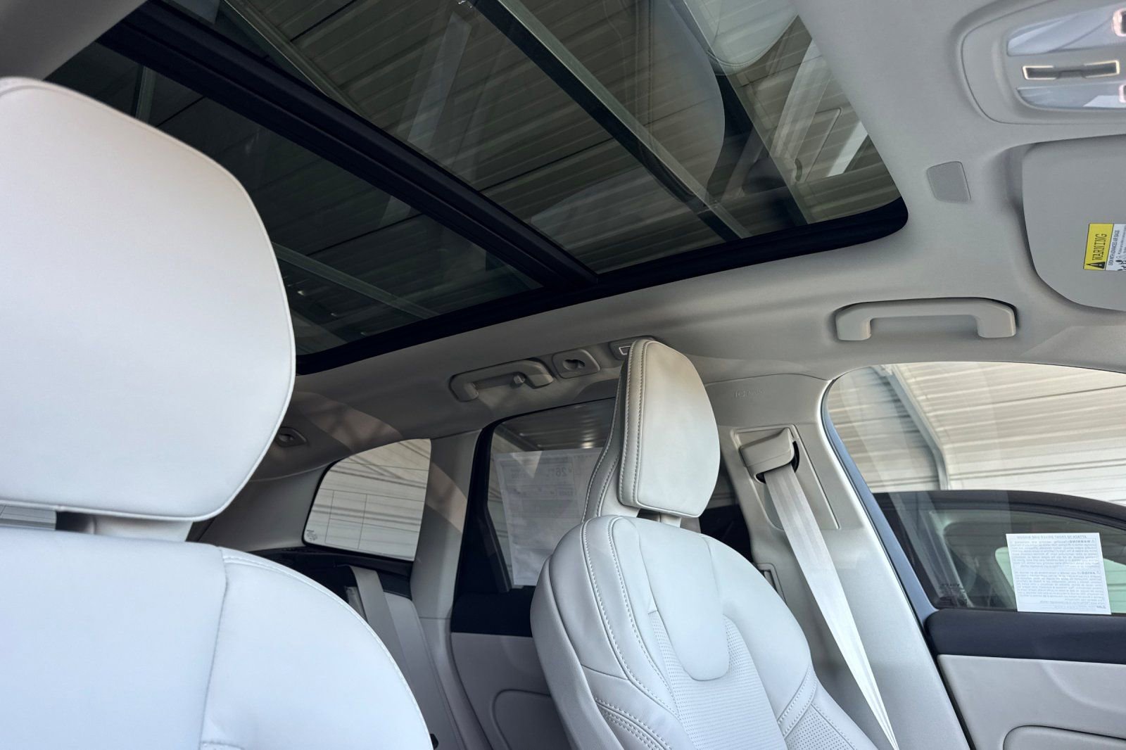New 2026 Volvo XC60 B5 Ultra w/ Climate Package AWD/4WD image 19