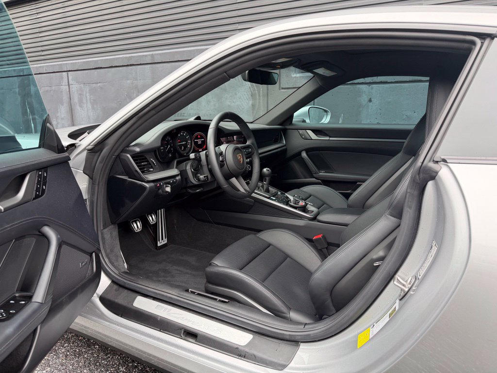 Certified 2024 Porsche 911 GT3 RS image 4