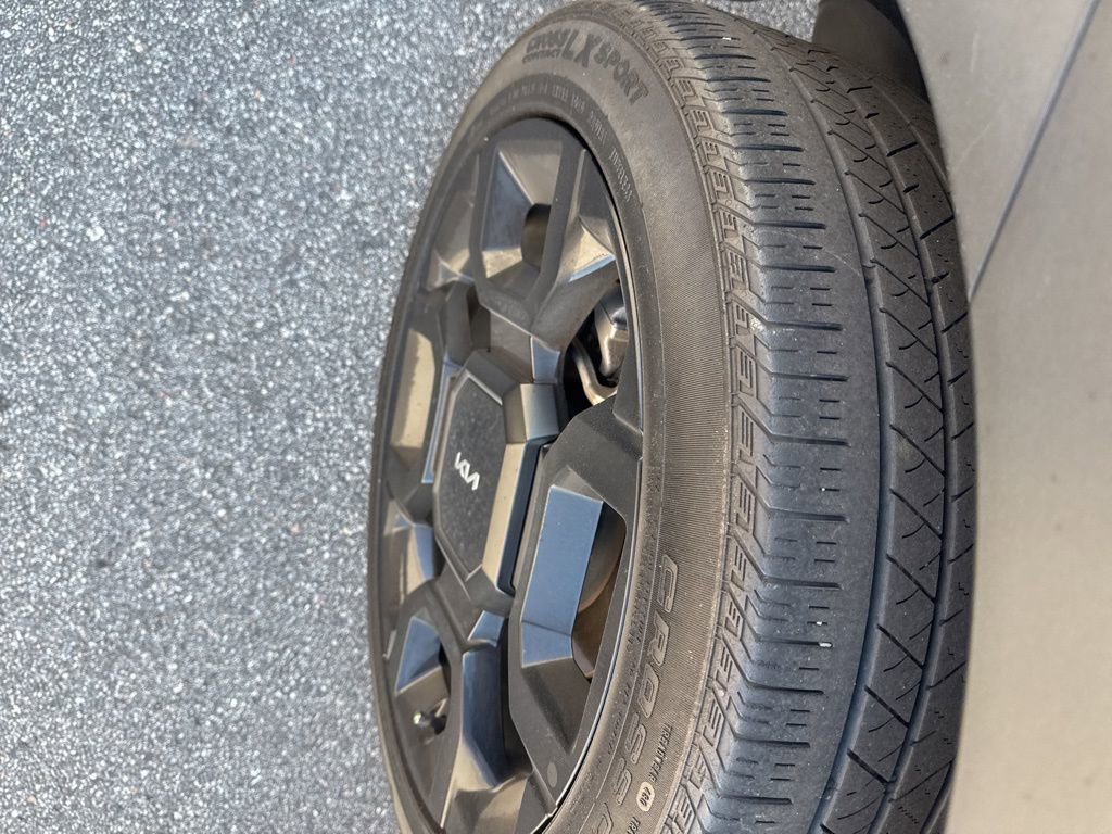 Certified 2024 Kia Sorento SX AWD/4WD image 14
