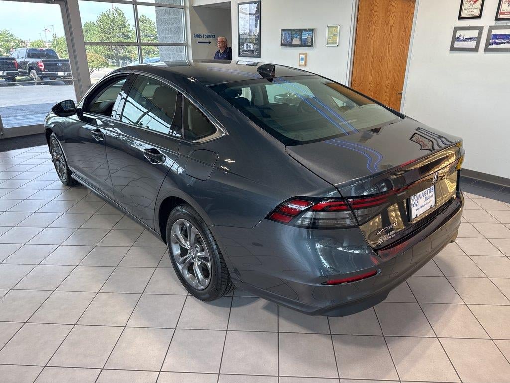 Used 2024 Honda Accord EX image 11