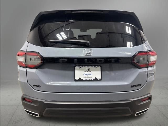 Certified 2025 Honda Pilot Sport image 5