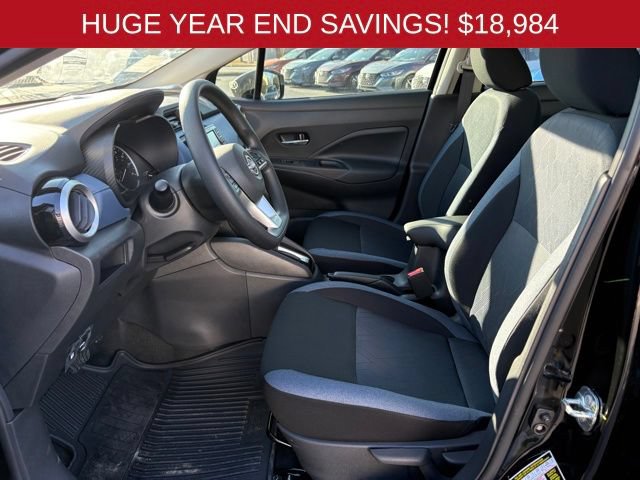 New 2025 Nissan Versa SV w/ Trunk Package FWD image 11
