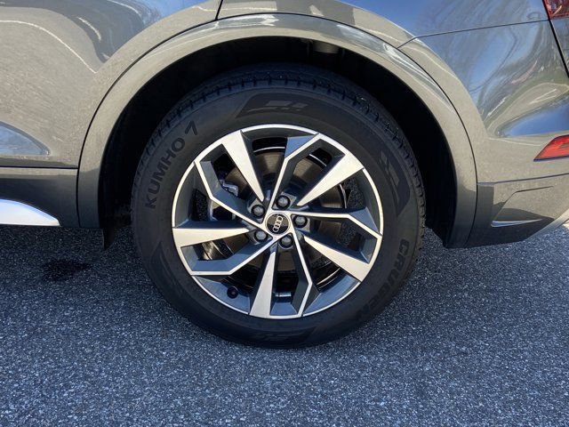 Used 2023 Audi Q5 2.0T Premium Plus w/ Premium Plus Package AWD/4WD image 10