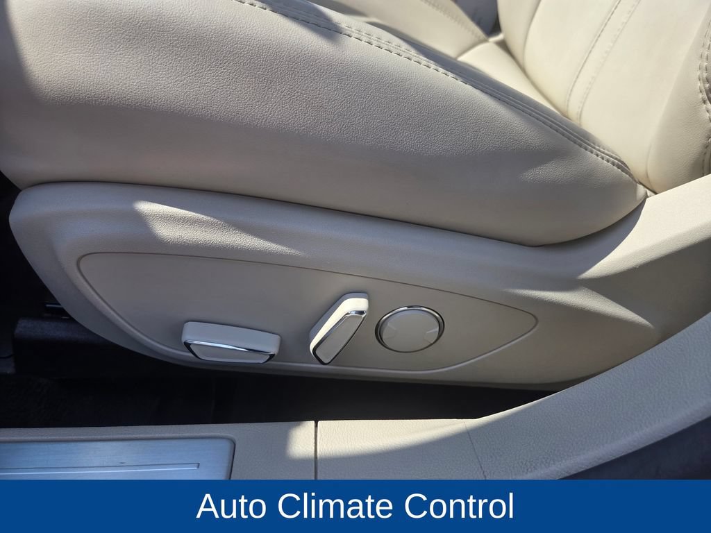 Used 2020 Lincoln MKZ AWD w/ Convenience Package image 17