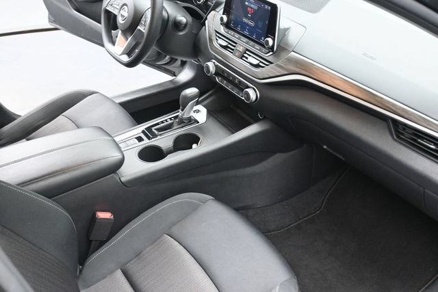 Used 2025 Nissan Altima 2.5 SV AWD/4WD image 43