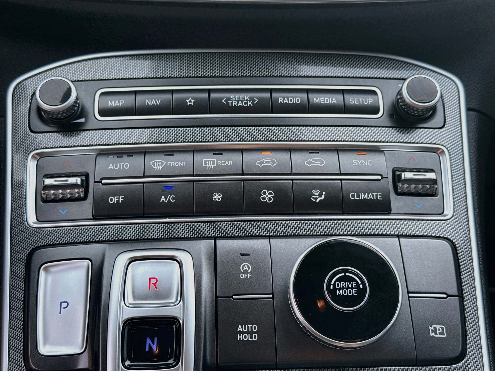Used 2023 Hyundai Santa Fe SEL FWD image 12