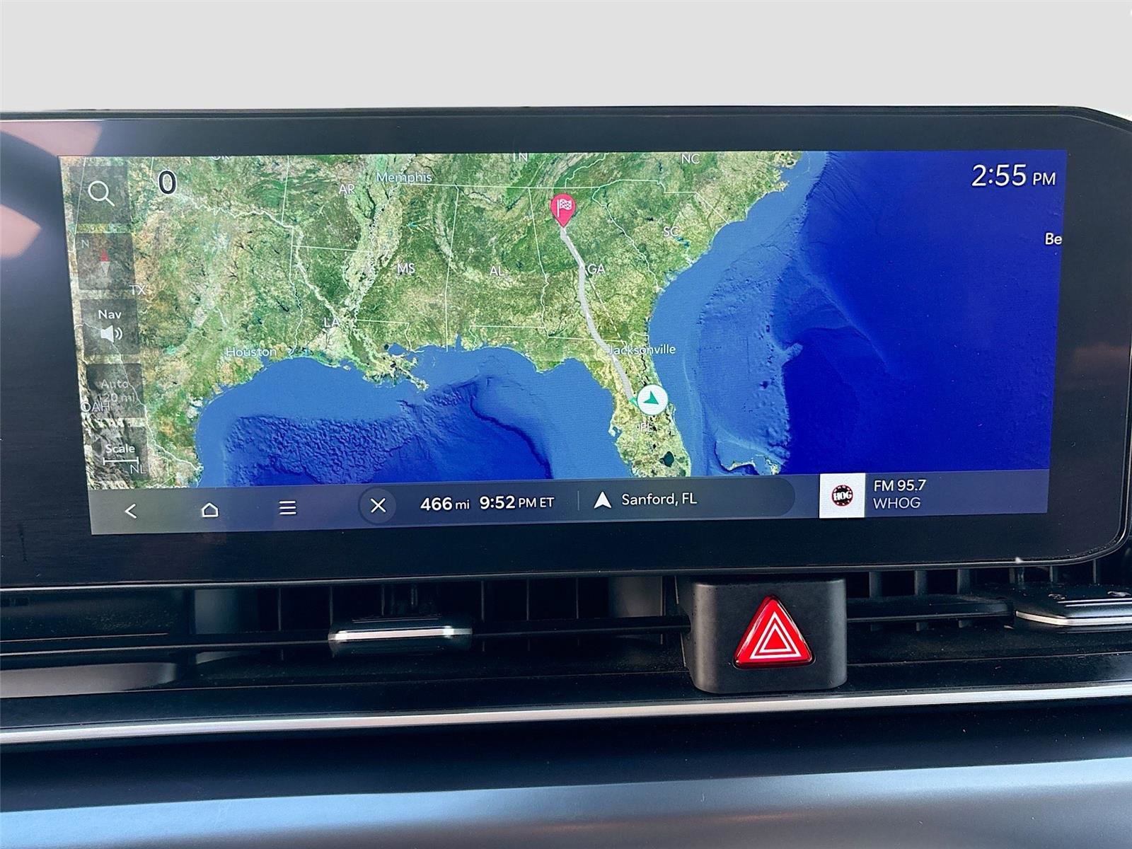 Used 2025 Kia Carnival image 13