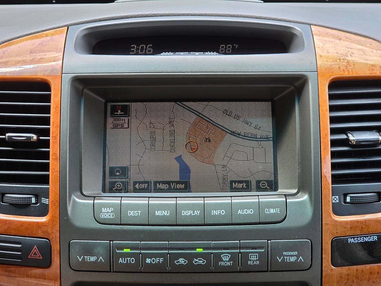 Used 2005 Lexus GX 470 AWD/4WD image 23