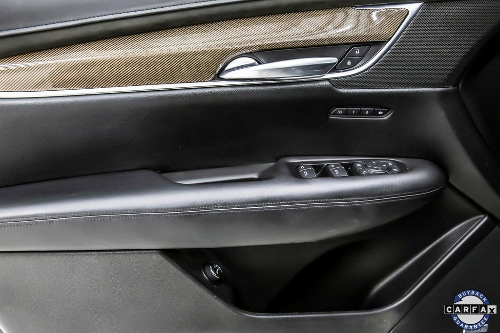 Used 2019 Cadillac XT5 Platinum AWD/4WD image 23