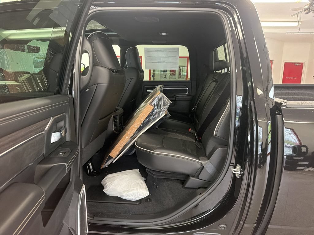 New 2026 RAM 3500 Laramie AWD/4WD image 20