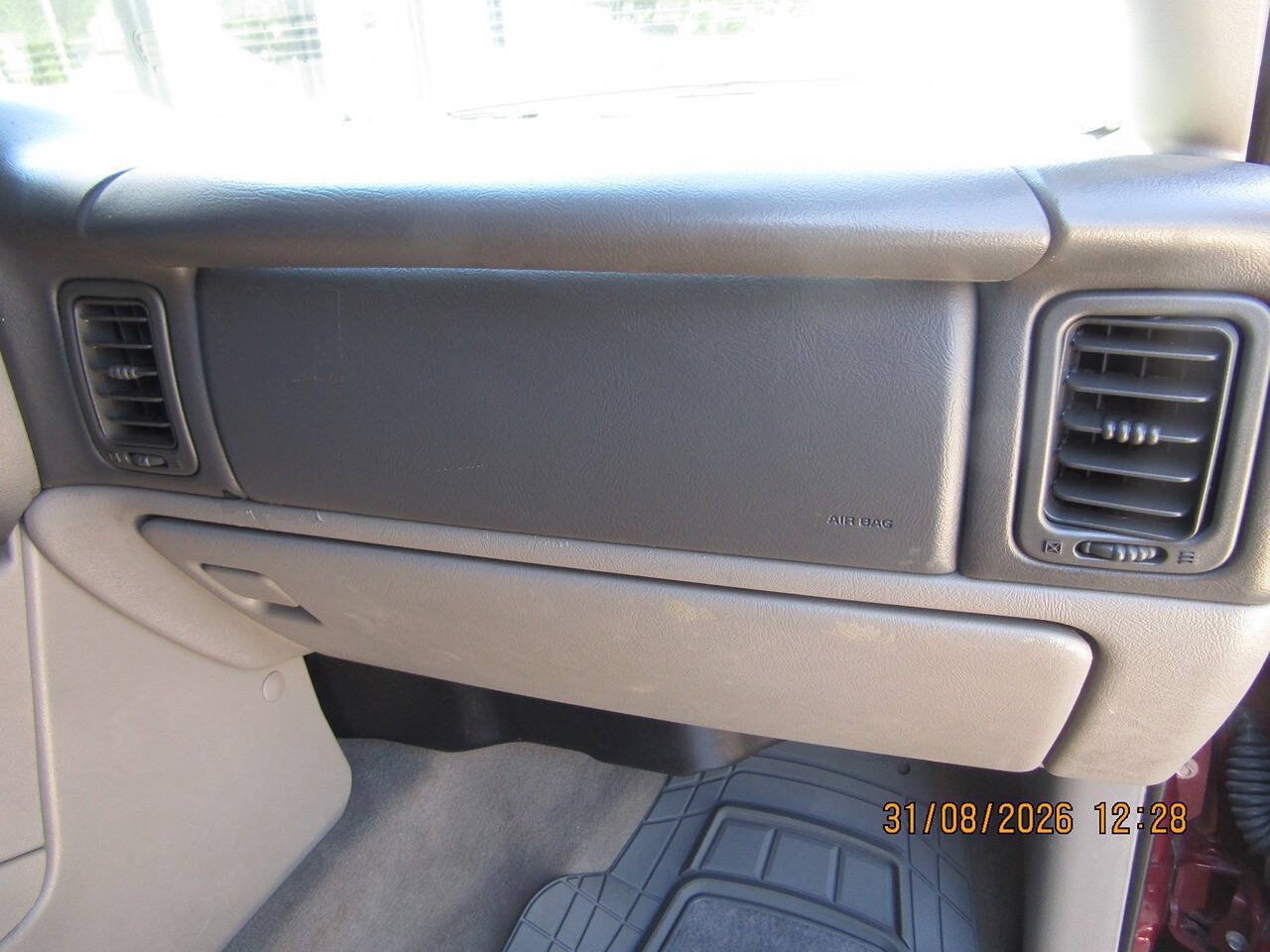 Used 2006 Chevrolet Avalanche Z71 w/ Sun And Sound Package AWD/4WD image 19