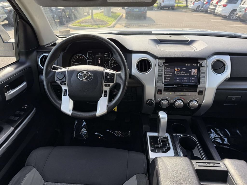 Used 2020 Toyota Tundra SR5 w/ SR5 Upgrade Package AWD/4WD image 17