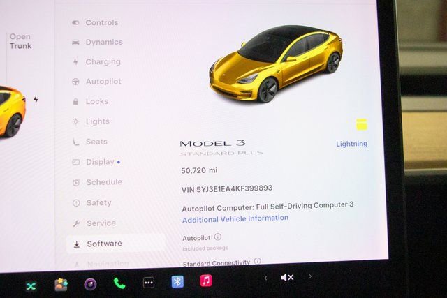 Used 2019 Tesla Model 3 Mid Range image 32