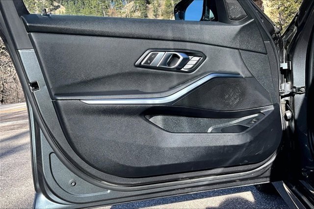 Used 2019 BMW 330i xDrive Sedan w/ Convenience Package image 20