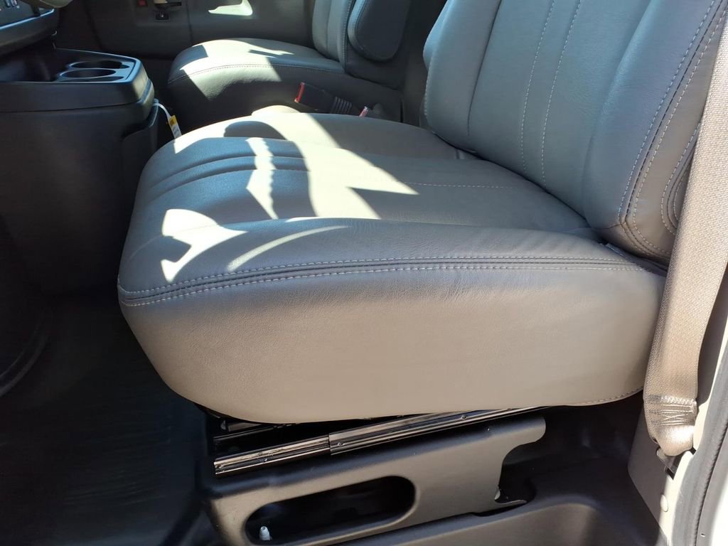 New 2026 Chevrolet Express 2500 Extended w/ Driver Convenience Package RWD image 19