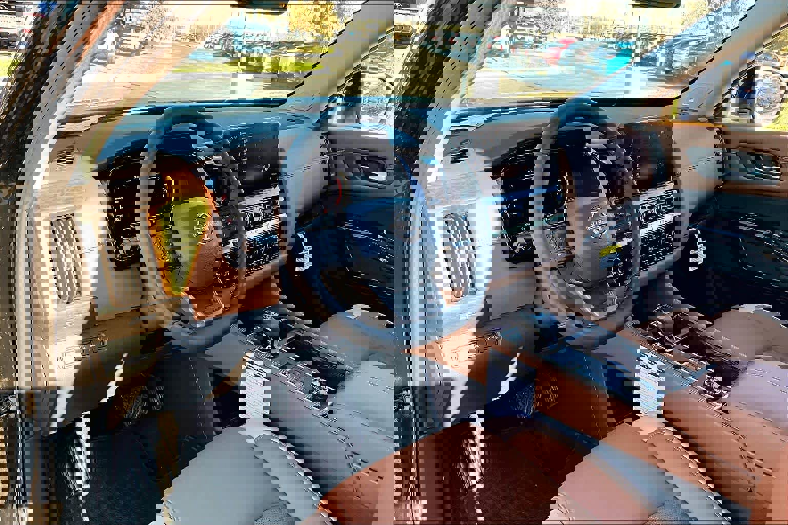 New 2026 Nissan Pathfinder Platinum image 8