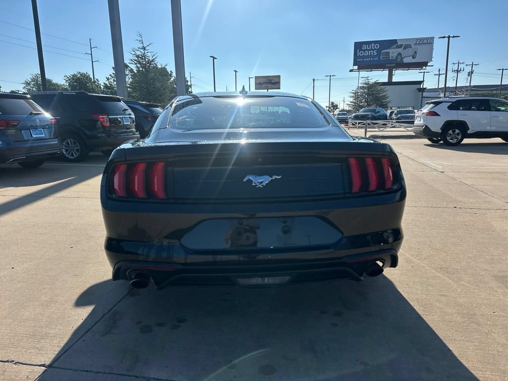 Used 2021 Ford Mustang Coupe RWD image 6