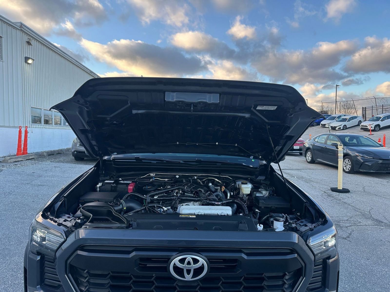 Used 2025 Toyota Tacoma TRD Off-Road image 30