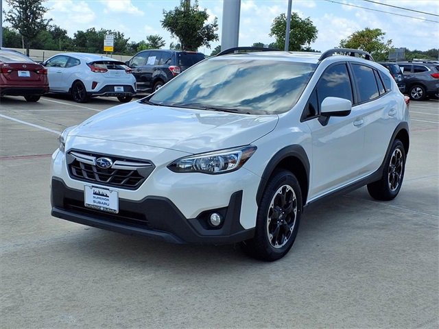 Used 2022 Subaru Crosstrek 2.0i Premium w/ Moonroof Package image 2