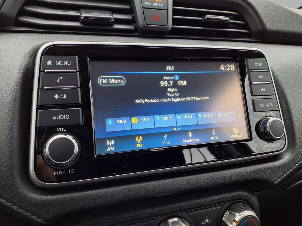 Used 2025 Nissan Versa S w/ Trunk Package image 5