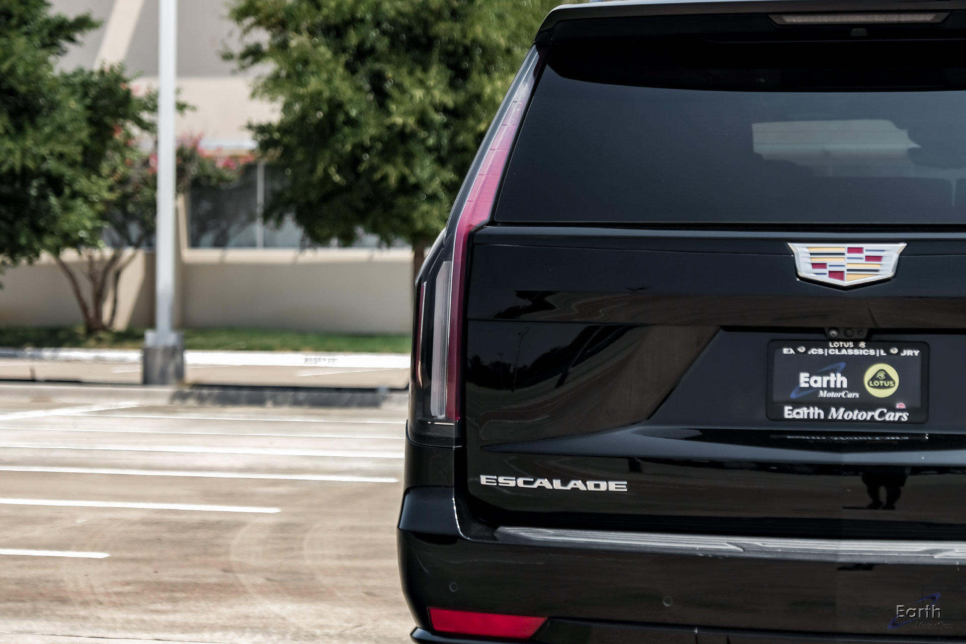 Used 2023 Cadillac Escalade Sport Platinum AWD/4WD image 14