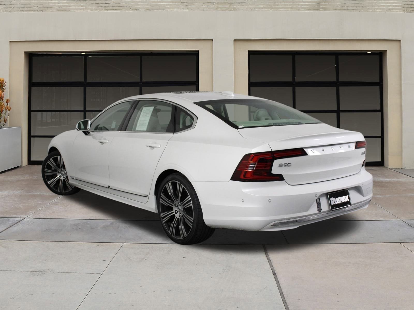 Certified 2023 Volvo S90 B6 Ultimate image 2